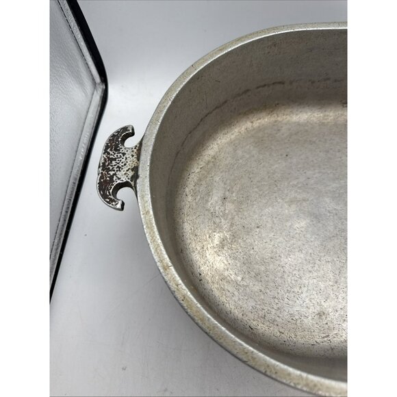 Guardian Service Ware Roaster hammered Dutch Oven (no lid) Vintage - Picture 4 of 12